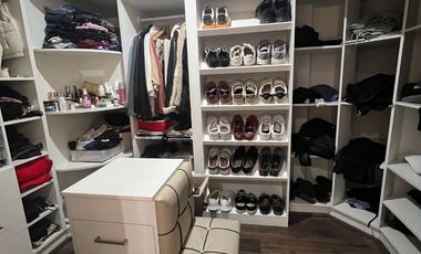 CASA FAMILIAR EN SECTOR CENTRO SUR