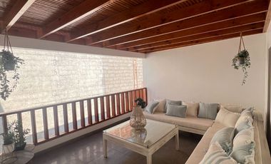 CASA FAMILIAR EN SECTOR CENTRO SUR