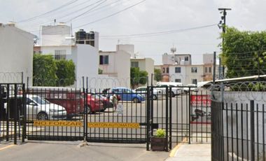 CASA EN VENTA EN RESIDENCIAL ALAMEDA CERCA DE PLAZA PATIO QUERETARO