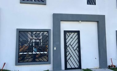 CASA EN RENTA