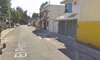 CASA EN VENTA EN JARDINES DE LA HACIENDA CERCA DE MERCADO DEL CARMEN CUAUTITLAN