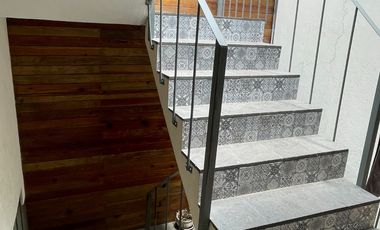 Venta de casa Moderna con gran Terraza en Ampl. Sinatel.