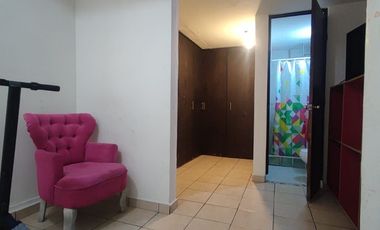 Venta de casa Moderna con gran Terraza en Ampl. Sinatel.