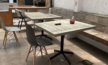 Venta de casa Moderna con gran Terraza en Ampl. Sinatel.