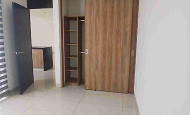 Amplia casa en renta en Arboreto Residencial Verde