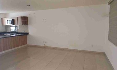 Amplia casa en renta en Arboreto Residencial Verde