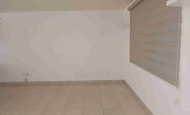 Amplia casa en renta en Arboreto Residencial Verde