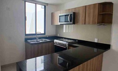 Amplia casa en renta en Arboreto Residencial Verde