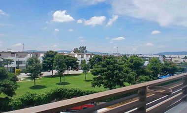 Amplia casa en renta en Arboreto Residencial Verde