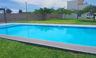 Amplia casa en renta en Arboreto Residencial Verde