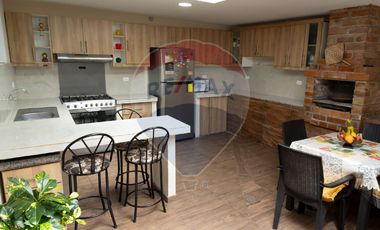 Casa en Venta en El Retorno-Calle Princesa Paccha