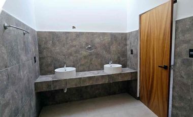 Casa en venta dentro de privada  Residencial Royal Campestre 200 mts2