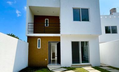 CASA EN VENTA ESTILO MODERNO EN TLAYACAPAN  