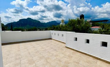 CASA EN VENTA ESTILO MODERNO EN TLAYACAPAN  