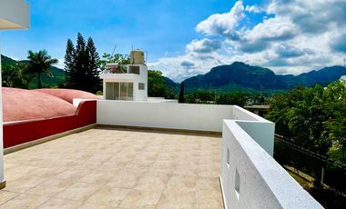 CASA EN VENTA ESTILO MODERNO EN TLAYACAPAN  