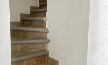 CASA EN VENTA ESTILO MODERNO EN TLAYACAPAN  