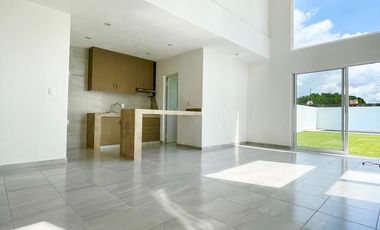 CASA EN VENTA ESTILO MODERNO EN TLAYACAPAN  