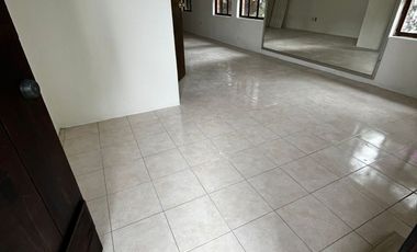 Excelente local comercial en renta San Jerónimo Lídice