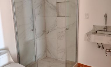 CASA EN VENTA CON ALBERCA EN RESIDENCIAL EXCLUSIVO EN TLAYACAPAN, MOR.