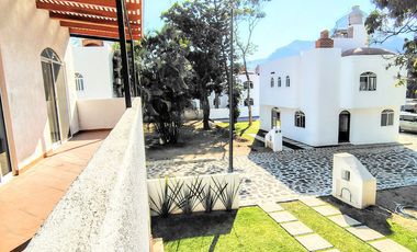 CASA EN VENTA CON ALBERCA EN RESIDENCIAL EXCLUSIVO EN TLAYACAPAN, MOR.