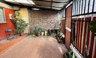 Casa En Venta Cercano A Metro Ferrocarril