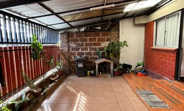 Casa En Venta Cercano A Metro Ferrocarril