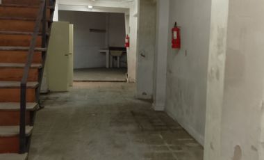 ALQUILER DE LOCAL ,CON ENTREPISO ,OPORTUNIDAD POR PRECIO Y UBICACION