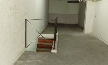 ALQUILER DE LOCAL ,CON ENTREPISO ,OPORTUNIDAD POR PRECIO Y UBICACION