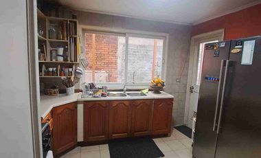 Vende Casa  de 6 dormitorios a 3 Cuadras de Colegio Pumahue, de 270 M2 en Villa Sol de Oriente Puerto Montt