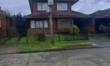 Vende Casa  de 6 dormitorios a 3 Cuadras de Colegio Pumahue, de 270 M2 en Villa Sol de Oriente Puerto Montt