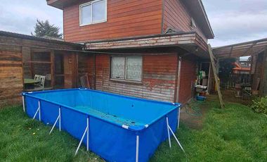Vende Casa  de 6 dormitorios a 3 Cuadras de Colegio Pumahue, de 270 M2 en Villa Sol de Oriente Puerto Montt