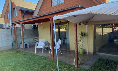 Vendo hermosa casa en Condominio Prados de La Cruz