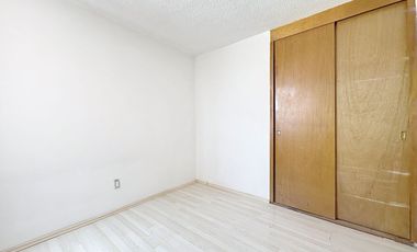 Departamento de 2 recámaras y estacionamiento en Atlampa