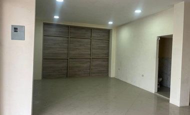 SE RENTA LOCAL COMERCIAL AVDA PRINCIPAL -EL CAMBIO
