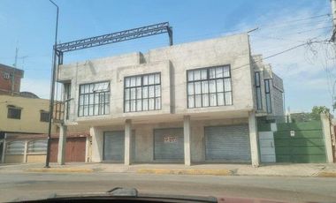 SE RENTA LOCAL COMERCIAL AVDA PRINCIPAL -EL CAMBIO