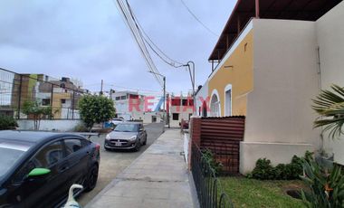 Venta De Casa En Zona Residencial En La Urb La Caleta. Chimbote.