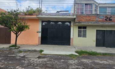 VENTA DE CASA CON DOS FRENTES CERCA DEL PABELLÓN