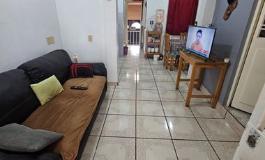 VENTA DE CASA CON DOS FRENTES CERCA DEL PABELLÓN