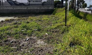 LOTE USO COMERCIAL - EN RENTA - EN PERIFERICO $90,000.00 MENSUALES