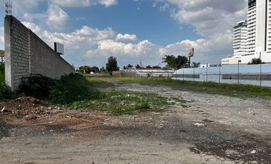 LOTE USO COMERCIAL - EN RENTA - EN PERIFERICO $90,000.00 MENSUALES