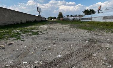 LOTE USO COMERCIAL - EN RENTA - EN PERIFERICO $90,000.00 MENSUALES