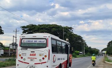 VENDO LOTE 30.000 METROS VIA CALI  CANDELARIA VALLE DEL CAUCA