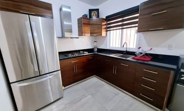 HERMOSA CASA DE 2 RECÁMARAS, TOTALMENTE AMUEBLADA Y EQUIPADA, PLAYA DEL CARMEN