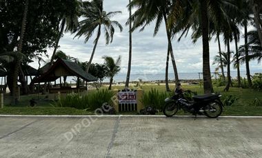 🌊 Beachfront 2-Storey Residential House for Sale 🏡✨