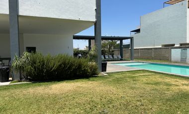 CASA EN VENTA RESIDENCIAL ARBORETO EN NUEVO MÈXICO, TESISTAN; JALISCO.