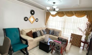 CASA EN ARRIENDO AMPLIA Y CON EXCELENTE UBICACIÓN EN EL BARRIO EL RECREO, CARTAGENA