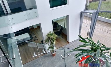 Casa en Venta Via La Calera