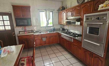 HERMOSA CASA DE UNA PLANTA EN EXCELENTE UBICACION