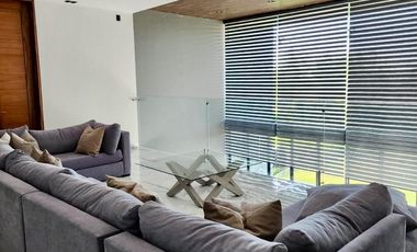 RESIDENCIA  EN VENTA O RENTA EL BOSQUE COUNTRY CLUB LEON GUANAJUATO CON CAMPO DE GOLF