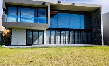 LUXURIOUS RESIDENCE FOR RENT, EL BOSQUE COUNTRY CLUB LEON GUANAJUATO MEXICO